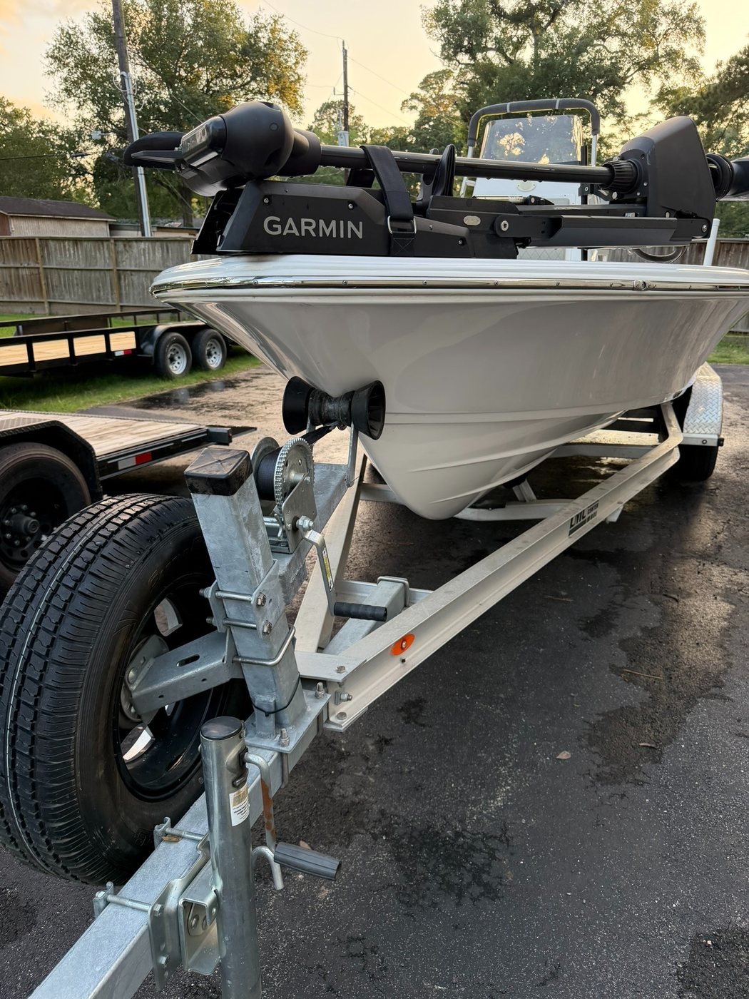 Bow detail