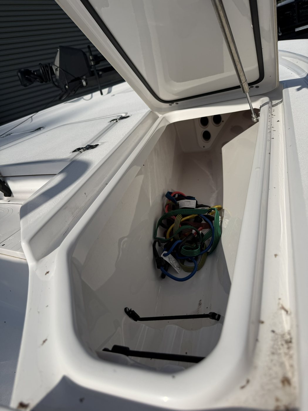 Compartment detail